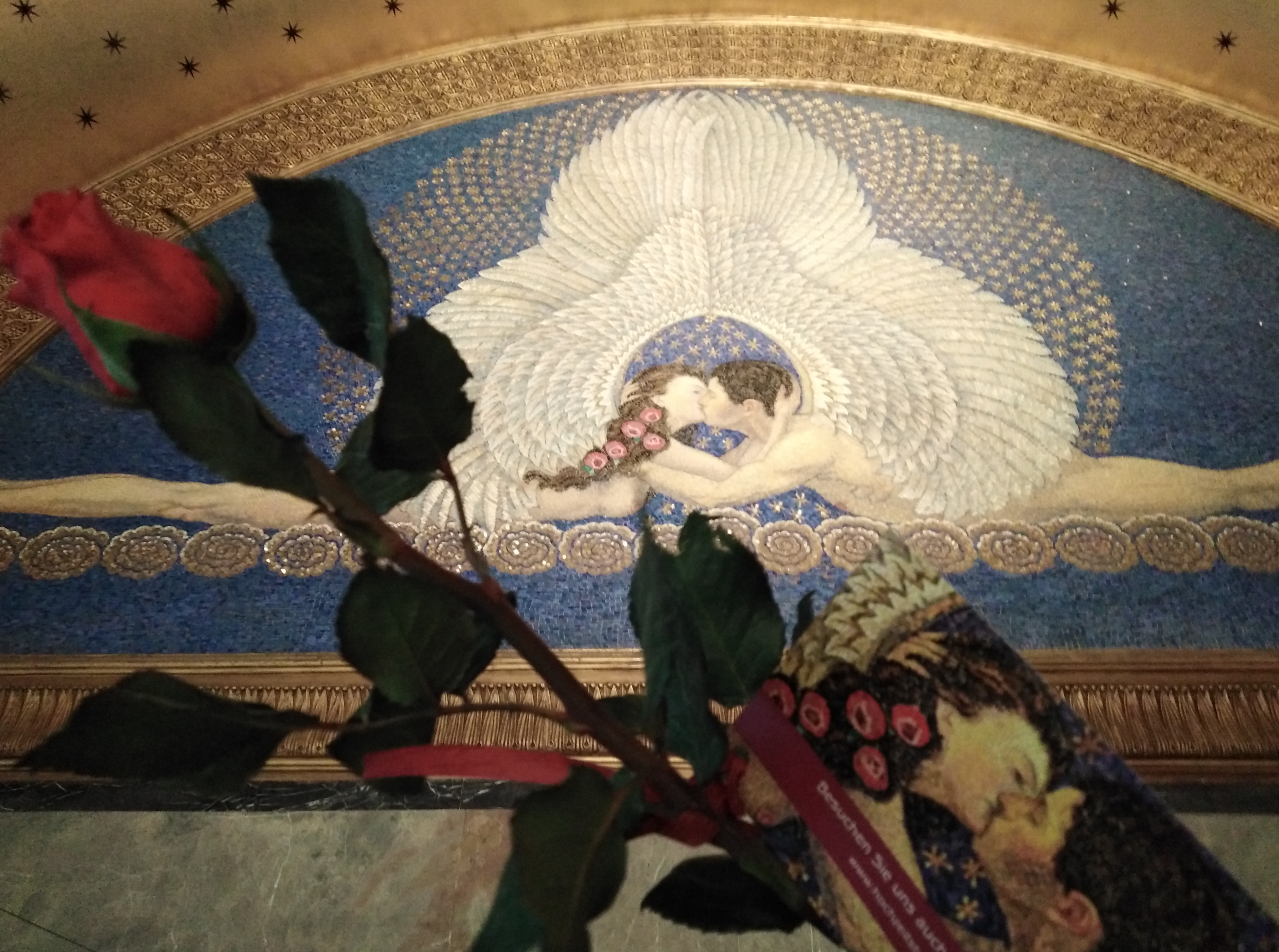 Nachtfuehrung 14 Feb 2020 Der Kuss mit Rose