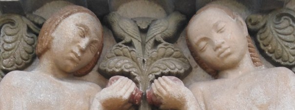 Fruehling Mittelgruppe Frauenkoepfe